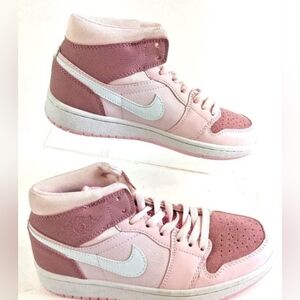 Jordan 1 Mid Digital Pink Women’s Sneakers Size 7 Pre-owned Good Condition